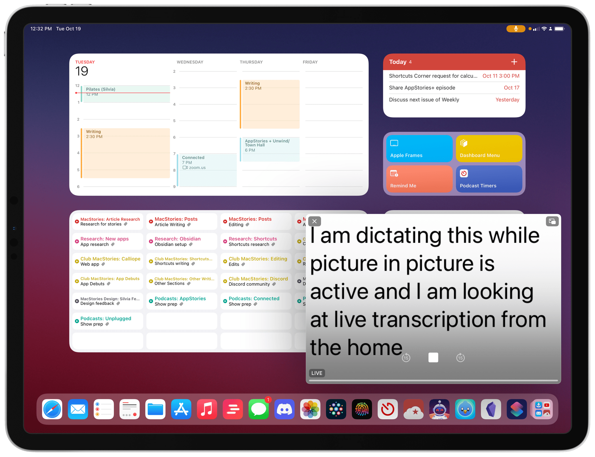 Real-time transcription in Picture in Picture thanks to new APIs in iOS and iPadOS 15.