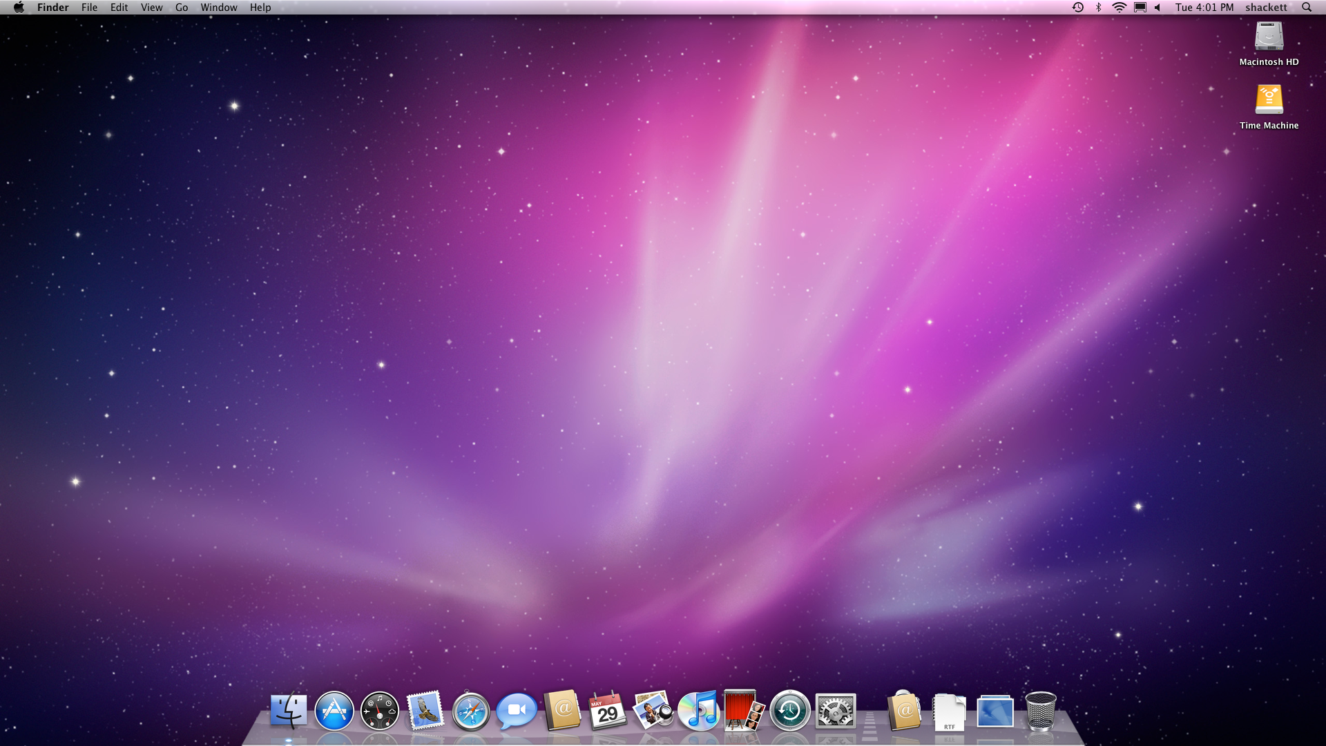 The Snow Leopard desktop. Source: 512 Pixels.