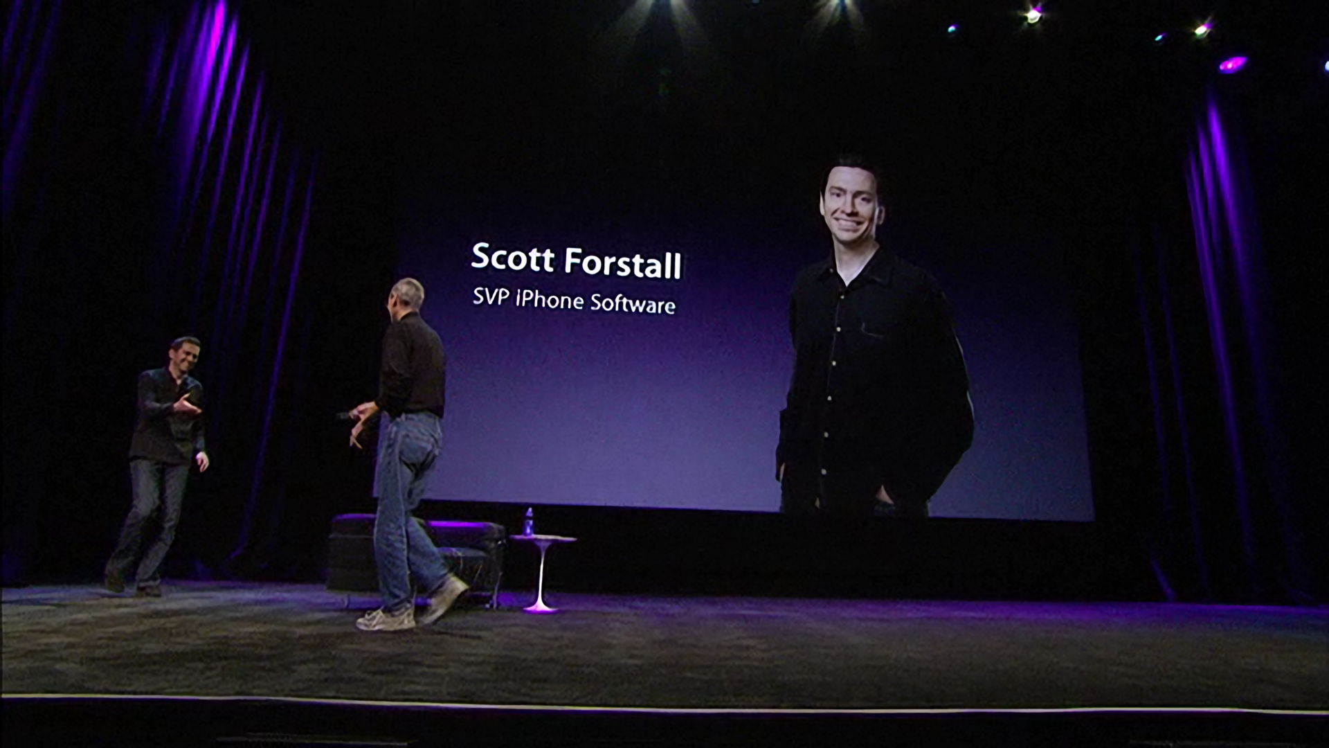 Scott Forstall was tasked with selling third-party developers on making apps for the iPad.