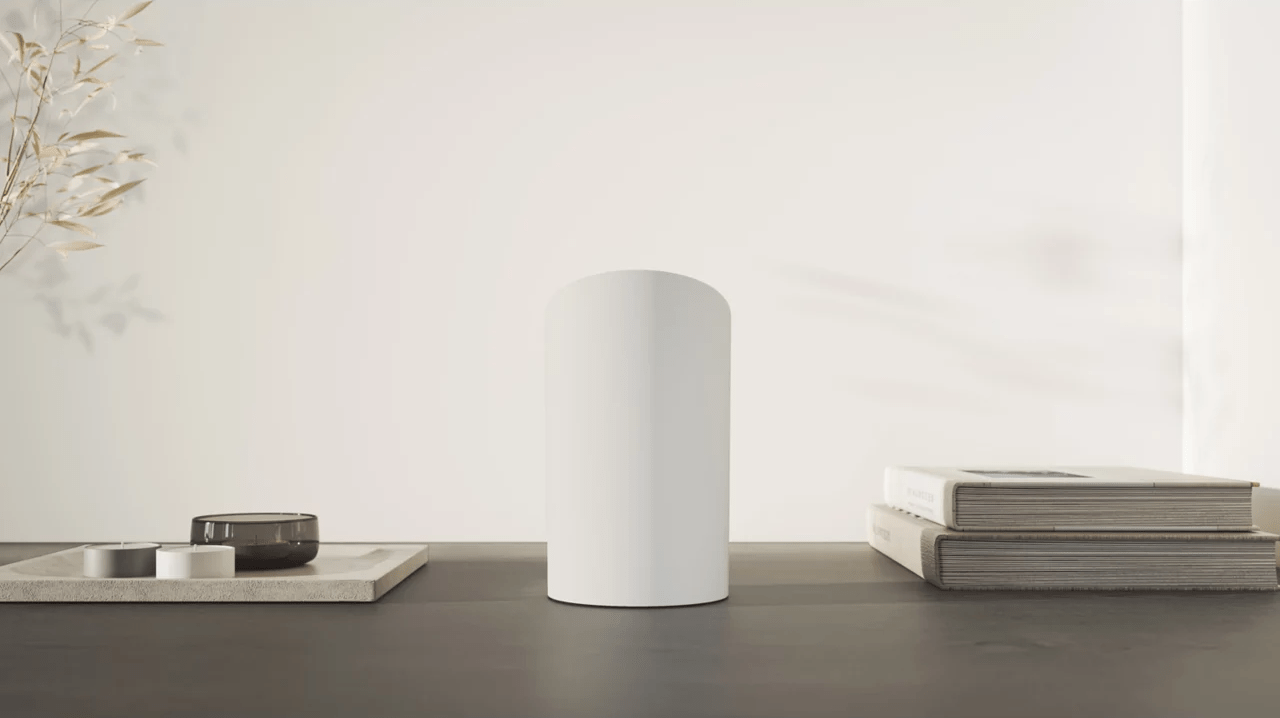 You can buy single Play wall washer lights, too. Source: Philips Hue.