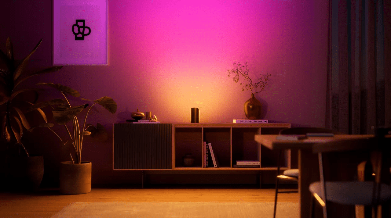 A more traditional Play wall washer setup than mine. Source: Philips Hue.