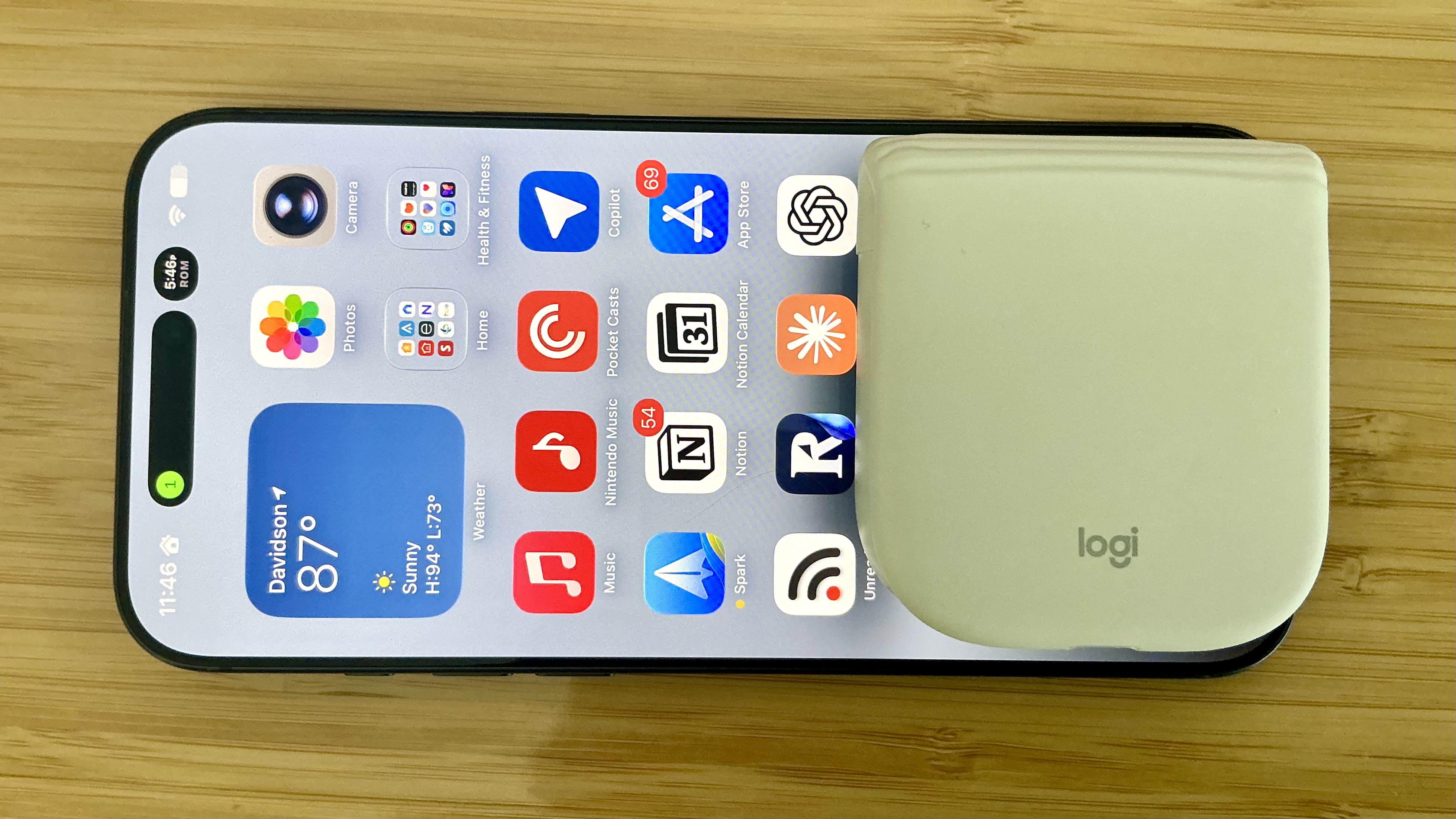 The Mobi Fold is tiny.
