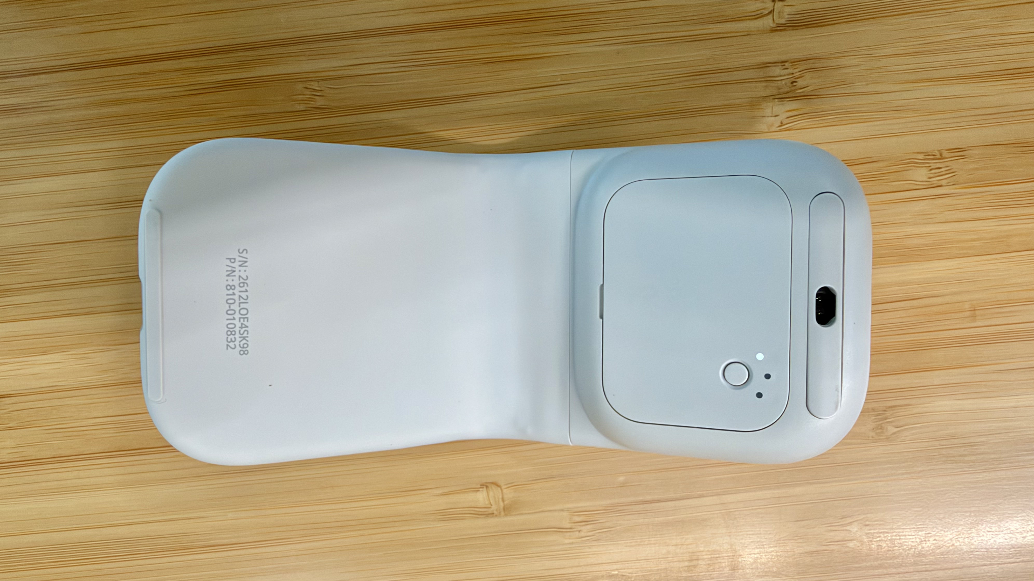 The Mobi Fold pairs with up to three devices.