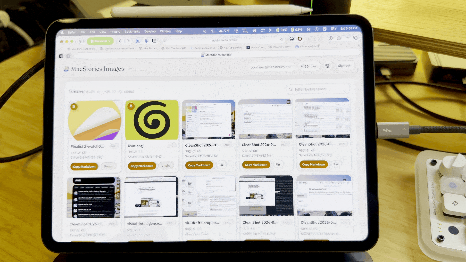 Interacting with Safari using touch via Sidecar.