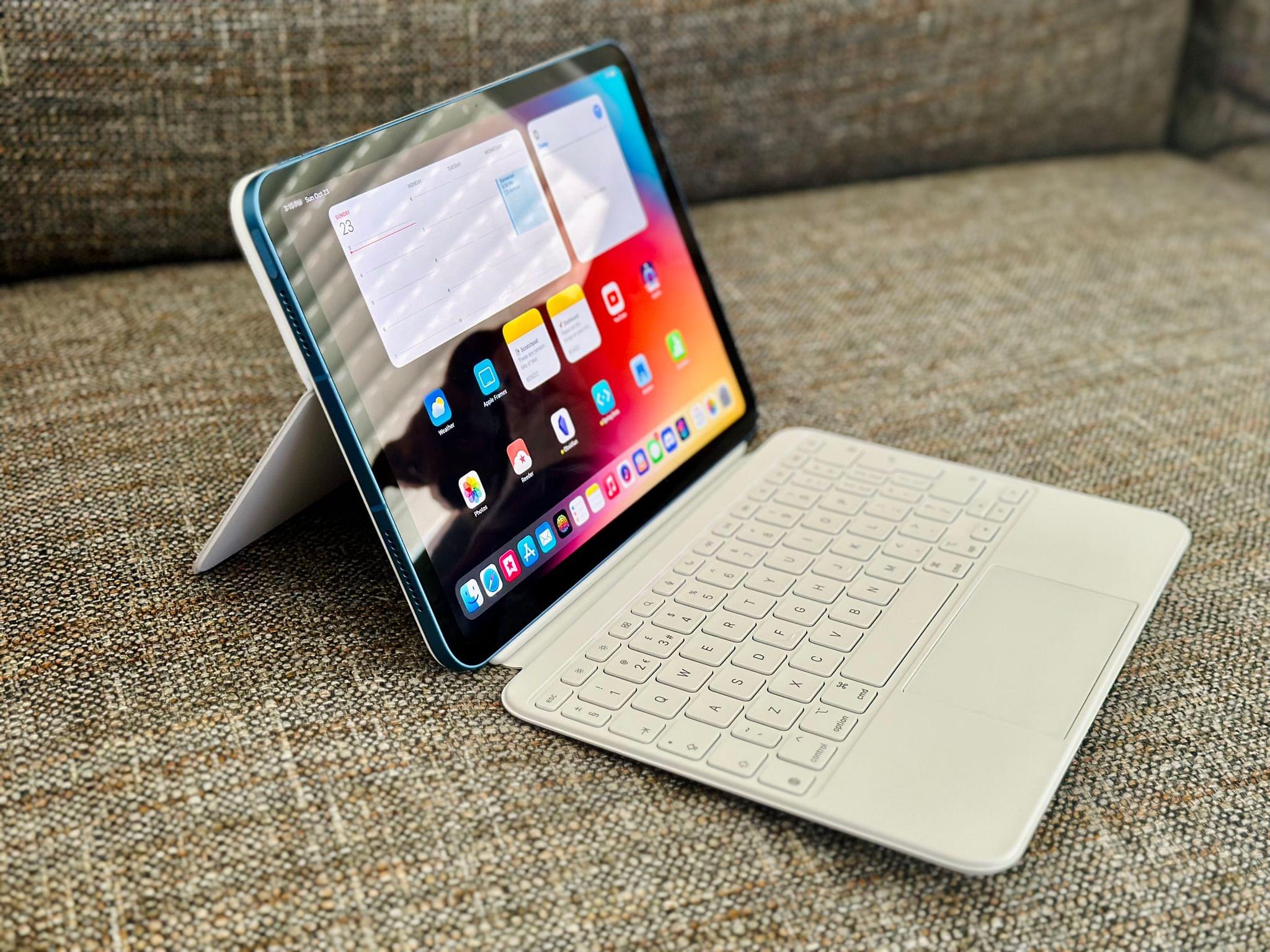 Apple's Magic Keyboard Folio for the new iPad has a 14-key