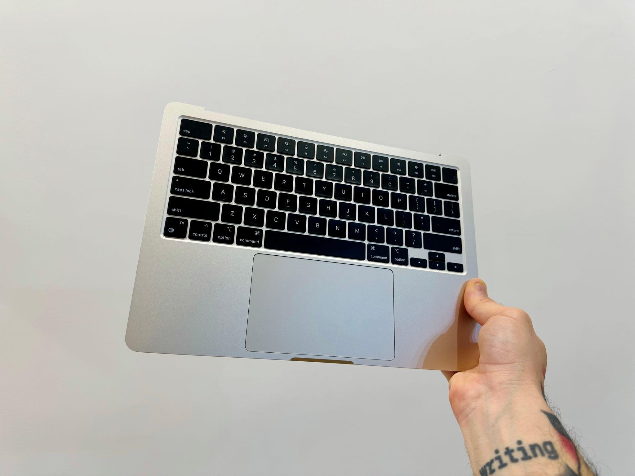 The best keyboard-trackpad combo for a Vision Pro.