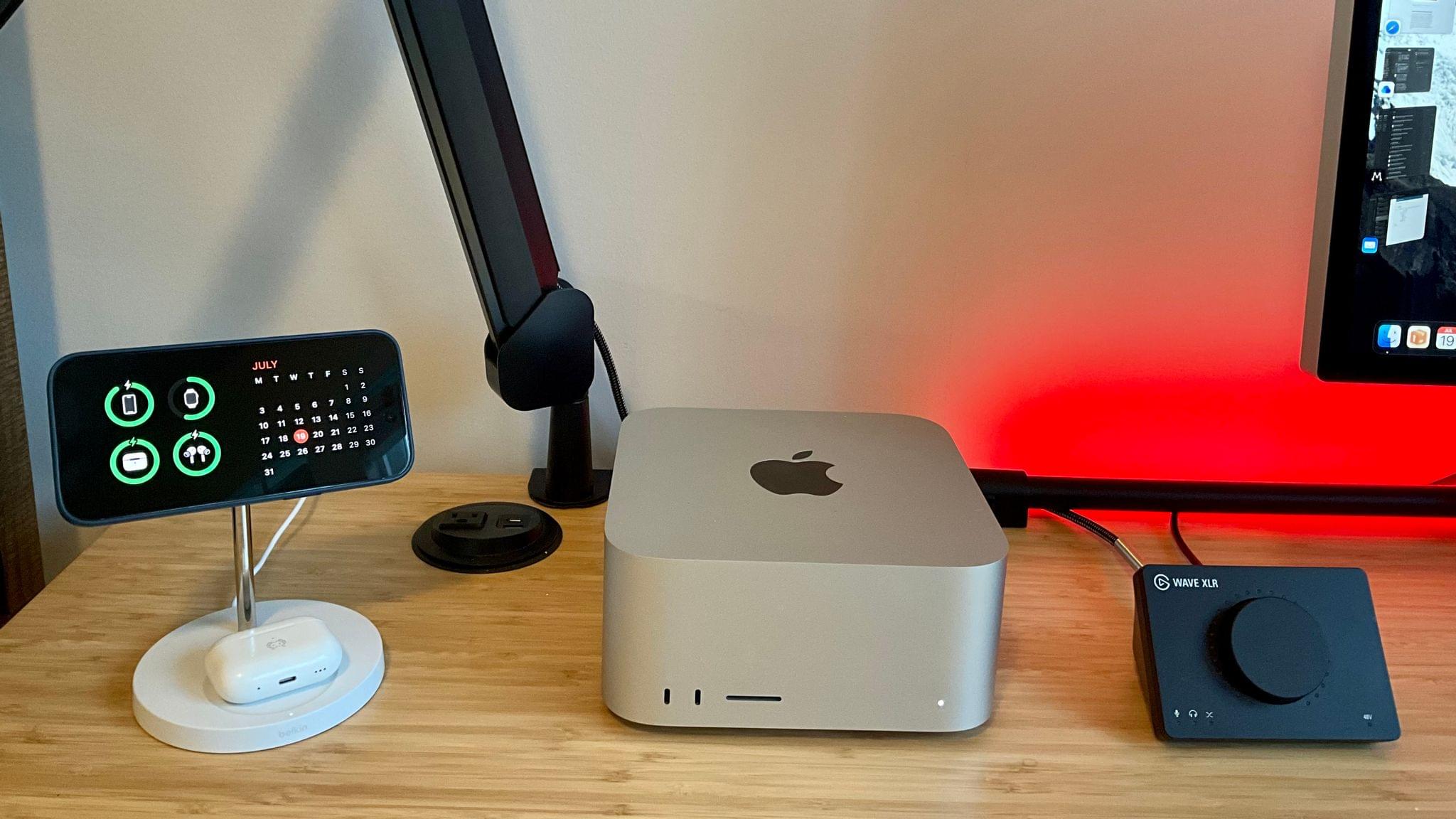 Best MagSafe stands for StandBy