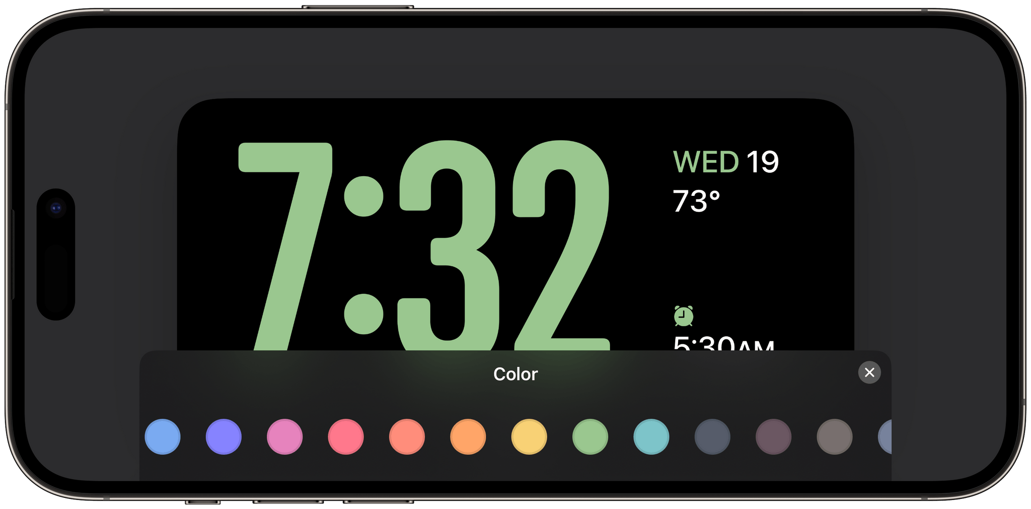 Changing the clock's accent color.